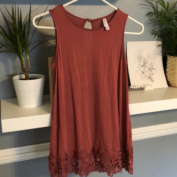 Mauve XS tunic with lace hem - Picture 1 of 4